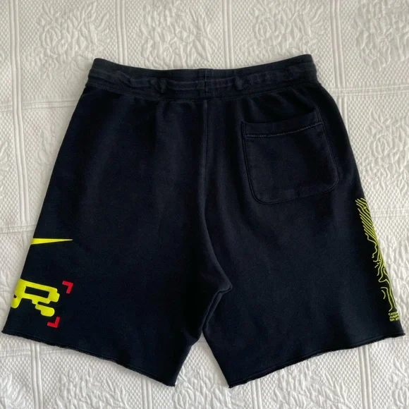Nike Athletic Catching Air Alumni Fleece Sweat Shorts Men Small Black Neon - Picture 4 of 13